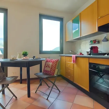 Casa Camino - 200m Dagli Impianti Del Baradello Lägenhet